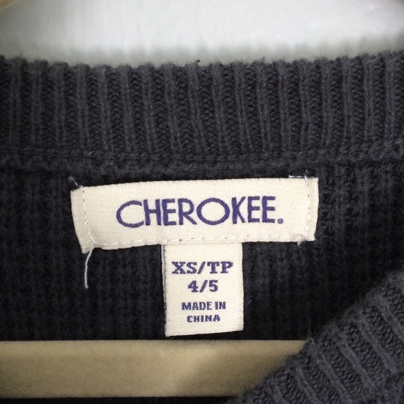Cherokee pullover sweater - Picture 3 of 3